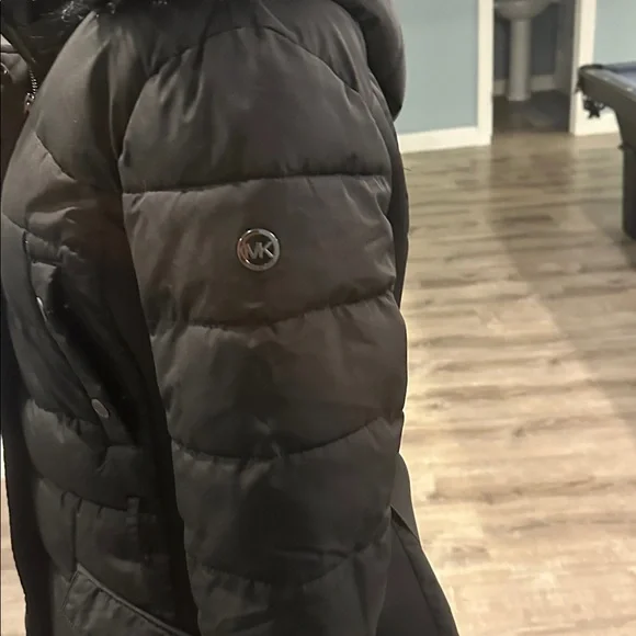 Michael kors Women's Black Puffer Jacket with Faux Fur Hood - Picture 3 of 7